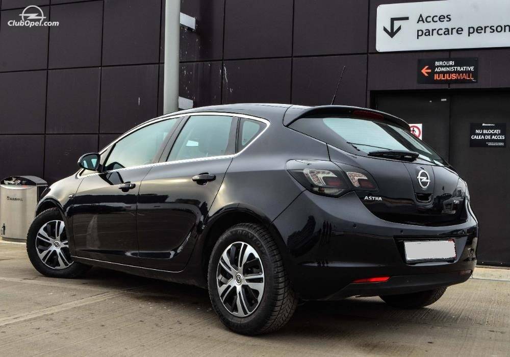 Opel astra j 2010